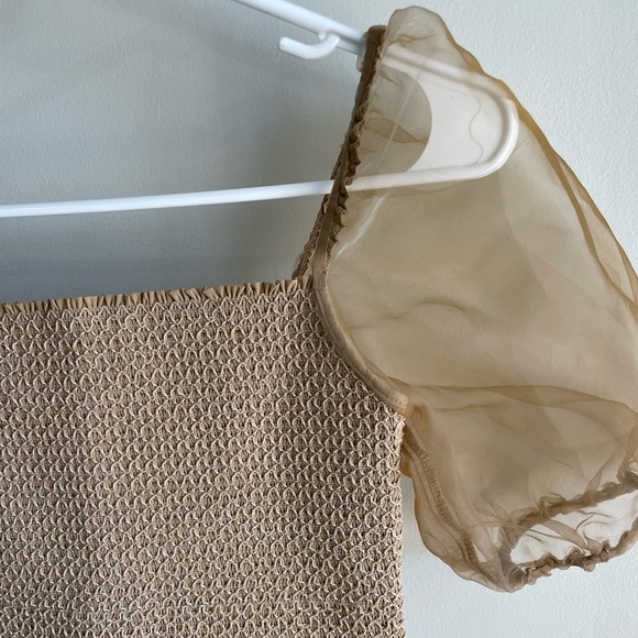 ASTR The Label Organza Puff Sleeve Smocked Crop Top - Beige/Tan - Extra Small XS - Picture 9 of 14